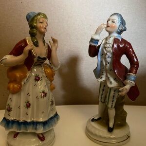 Vintage Porcelain Figurines - Elegant Couple Made in Occupied Japan